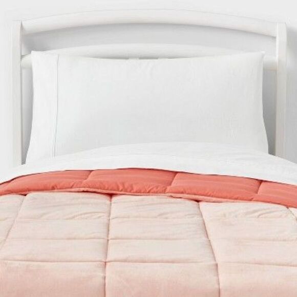 Pillowfort - Toddler Kids' Comforter Windowpane Velvet Pink - P Pink - Picture 1 of 2